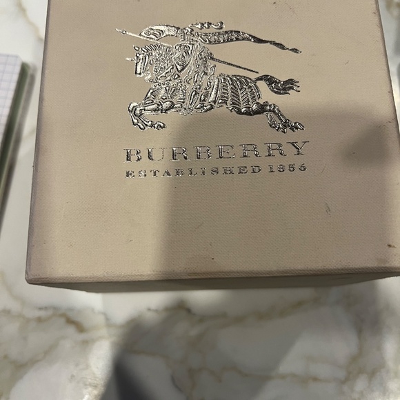 Burberry Men's Watch BU9382  Authentic - Picture 3 of 5